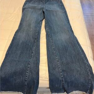 Free People Indigo Flare Jeans pull on.